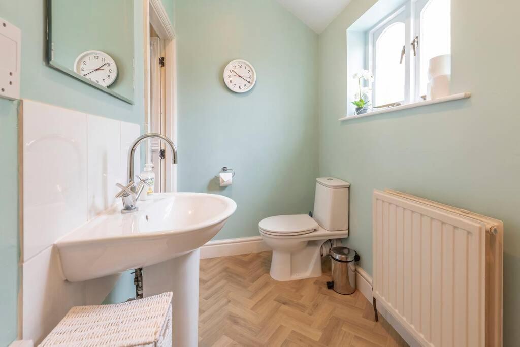 Spacious House - 2 Double Rooms - Street Parking - Garden Bath Exterior foto