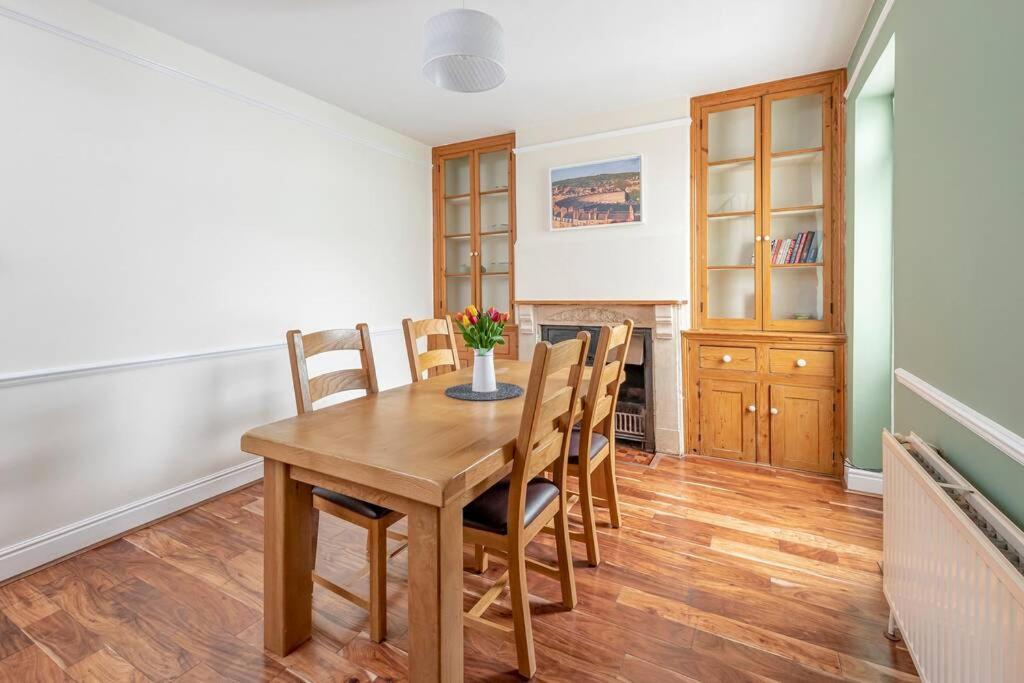 Spacious House - 2 Double Rooms - Street Parking - Garden Bath Exterior foto